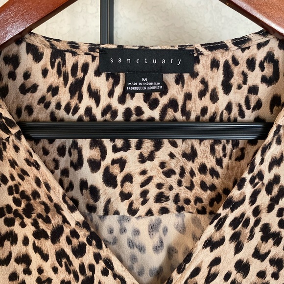Sanctuary Cori Leopard Smocked Sleeve Blouse Sz M - Picture 5 of 7